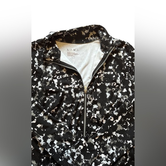 LIVI Long-Sleeve LIVI Soft Zip-Up Jacket size 10/12 - Picture 3 of 7